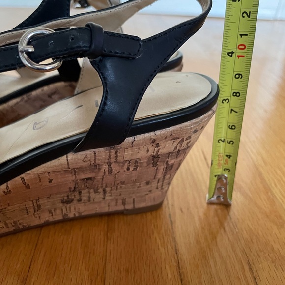 Unisa Black Wedge Heel.  Size 8.5. Gently worn - Picture 5 of 8